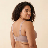 Rosa crema | Vista trasera con rostro, foto 2 de 7